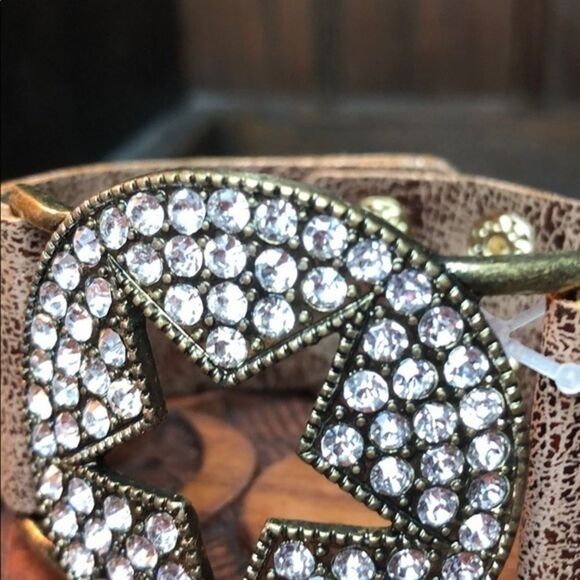 Star Rhinestone Bracelet - Picture 3 of 5